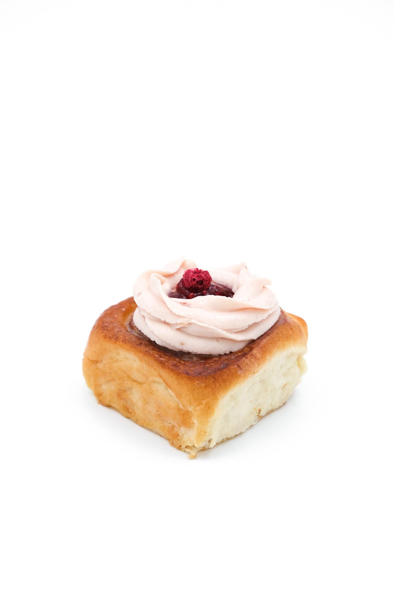 Raspberry roll